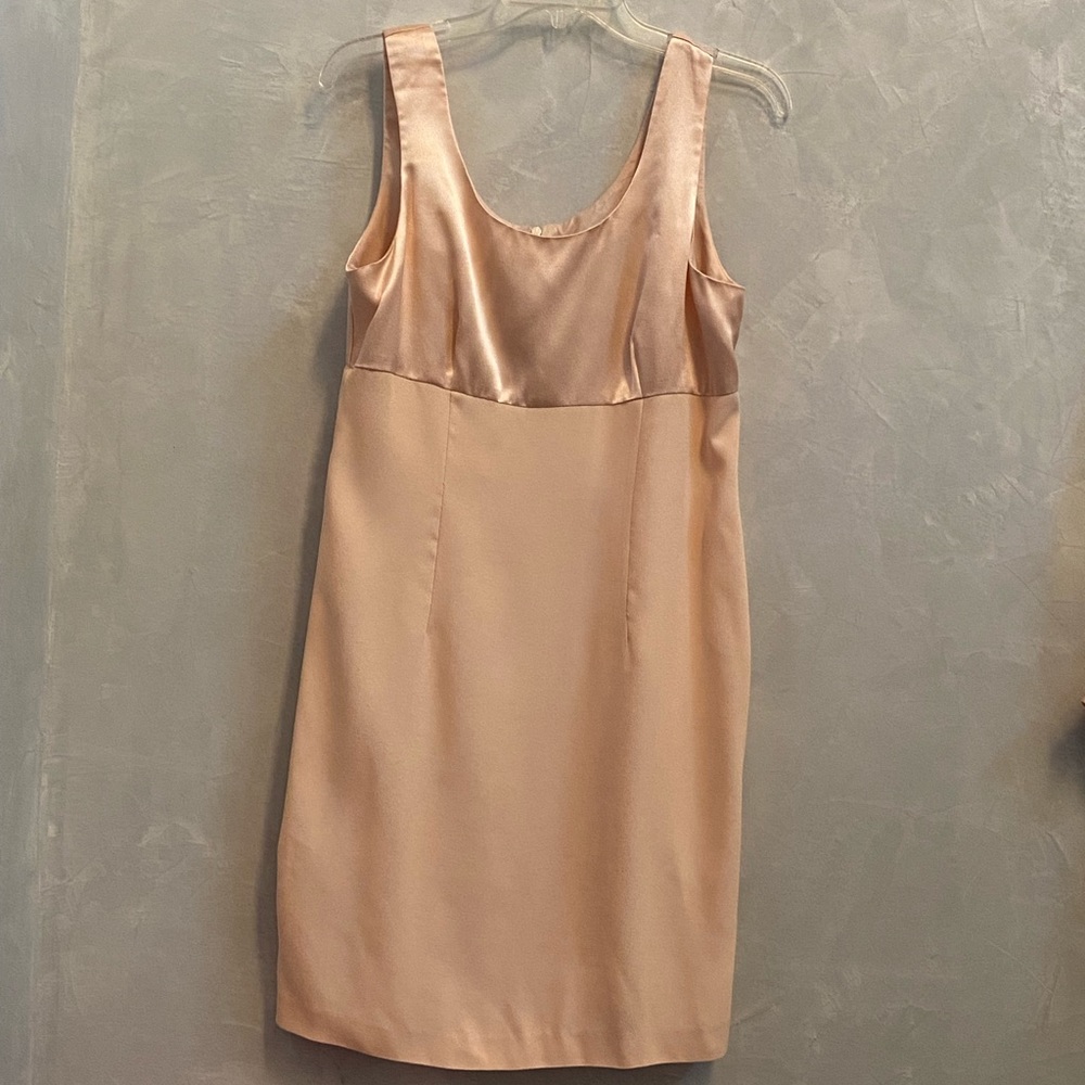 Eveningwear sleeveless dress and coat set